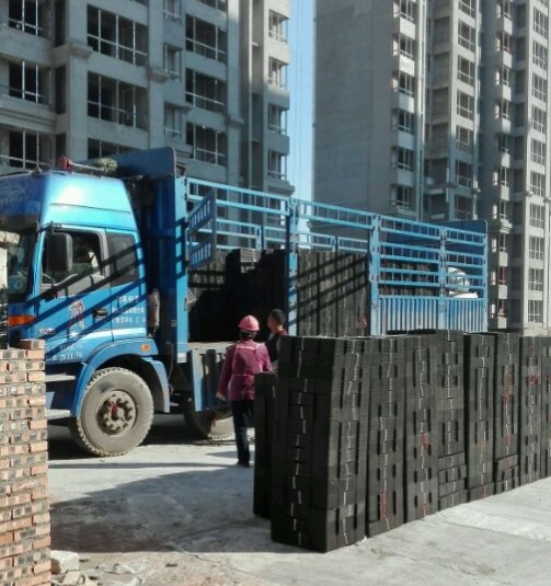 車(chē)庫排水板廠(chǎng)家http://www.aquariaspot.com/